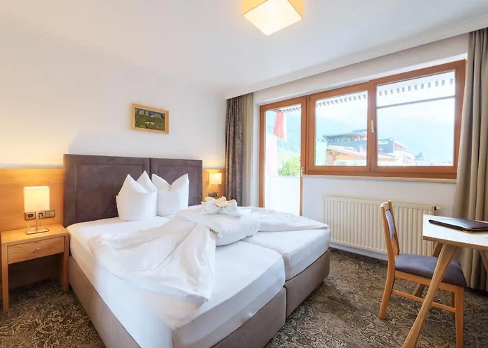 Hotell Acksteiner Sankt Anton am Arlberg