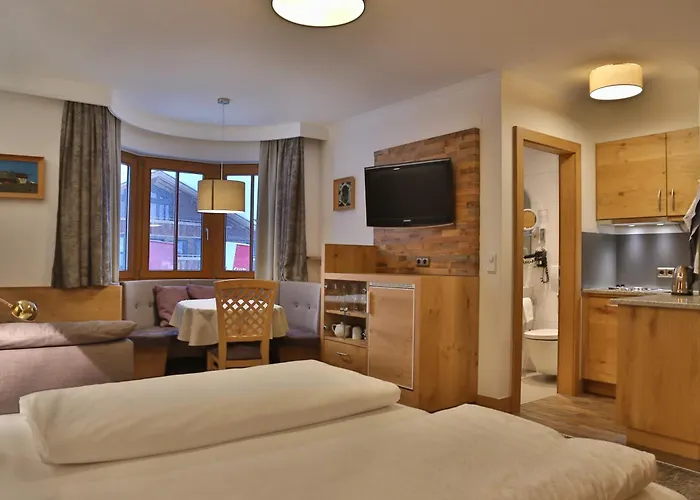 Hotell Acksteiner Sankt Anton am Arlberg