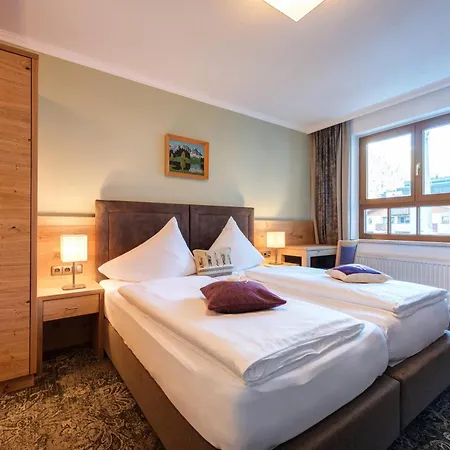 Acksteiner サンクト・アントン・アム・アールベルク