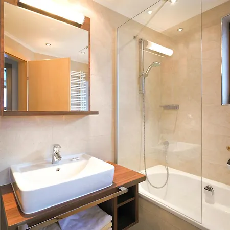 Acksteiner サンクト・アントン・アム・アールベルク